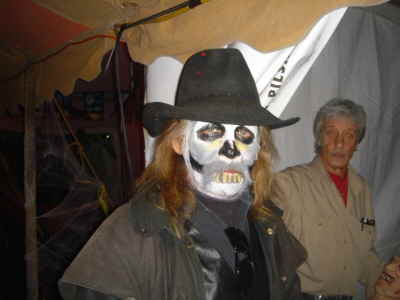 20081031-CigarsAndStripesHalloweenCountMidnight�001003