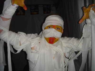 20081031-CigarsAndStripesHalloweenCountMidnight�001004